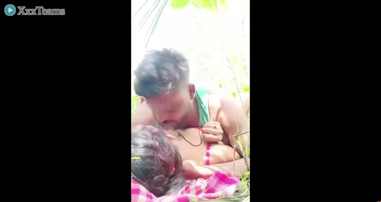 Desi Girlfriend Outdoor Hardcore – scene 4