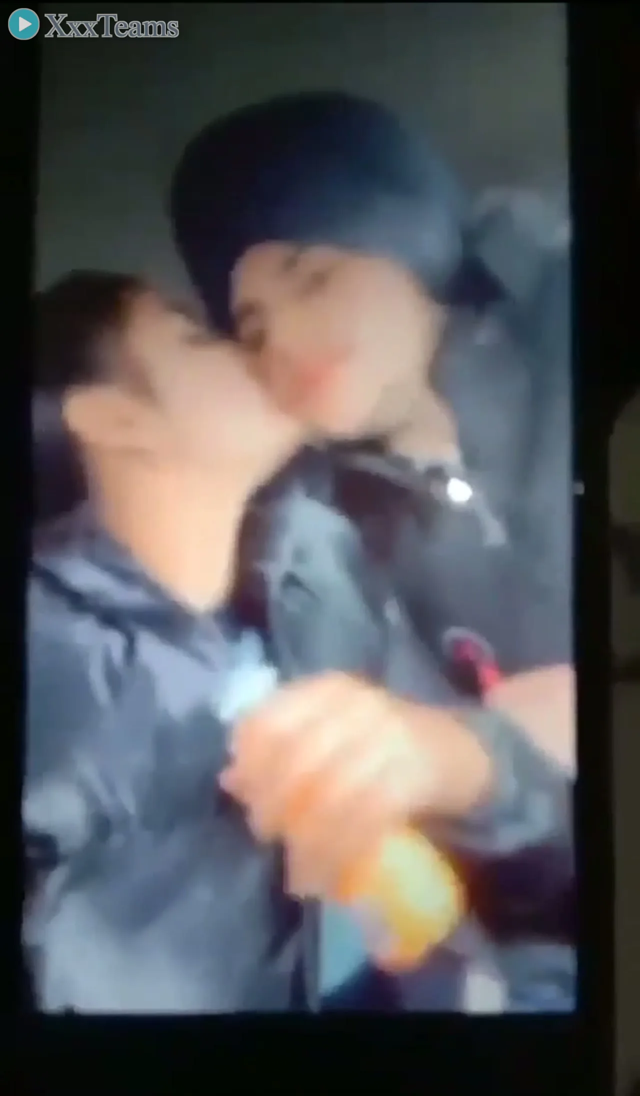 Punjabi Girlfriend Blowjob in Car – scene 1
