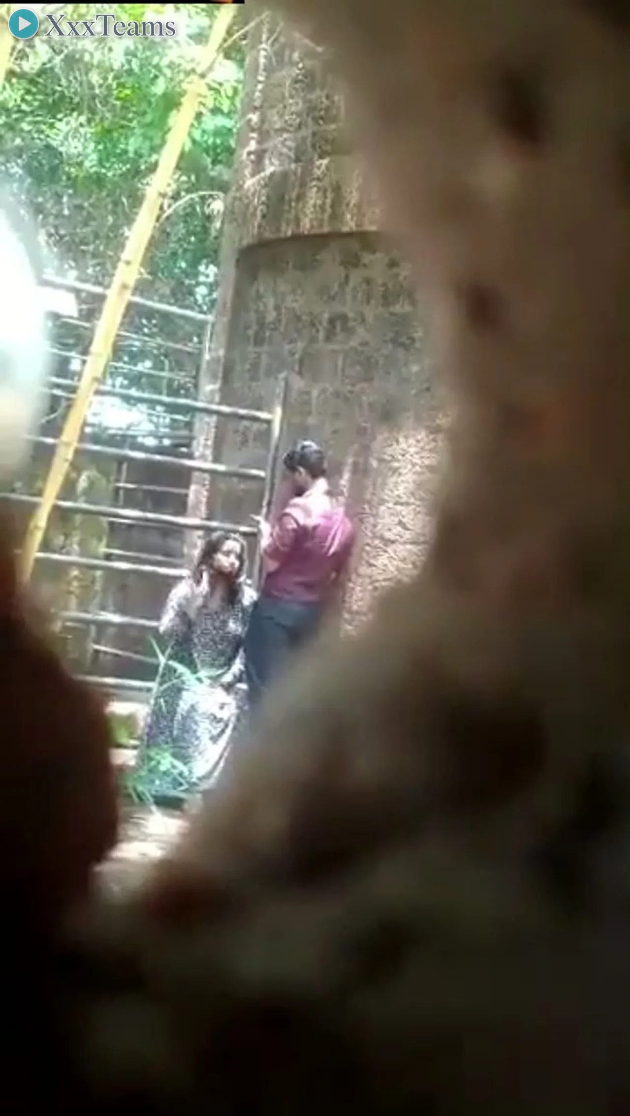 Desi Bhabhi Garden Blowjob – scene 2