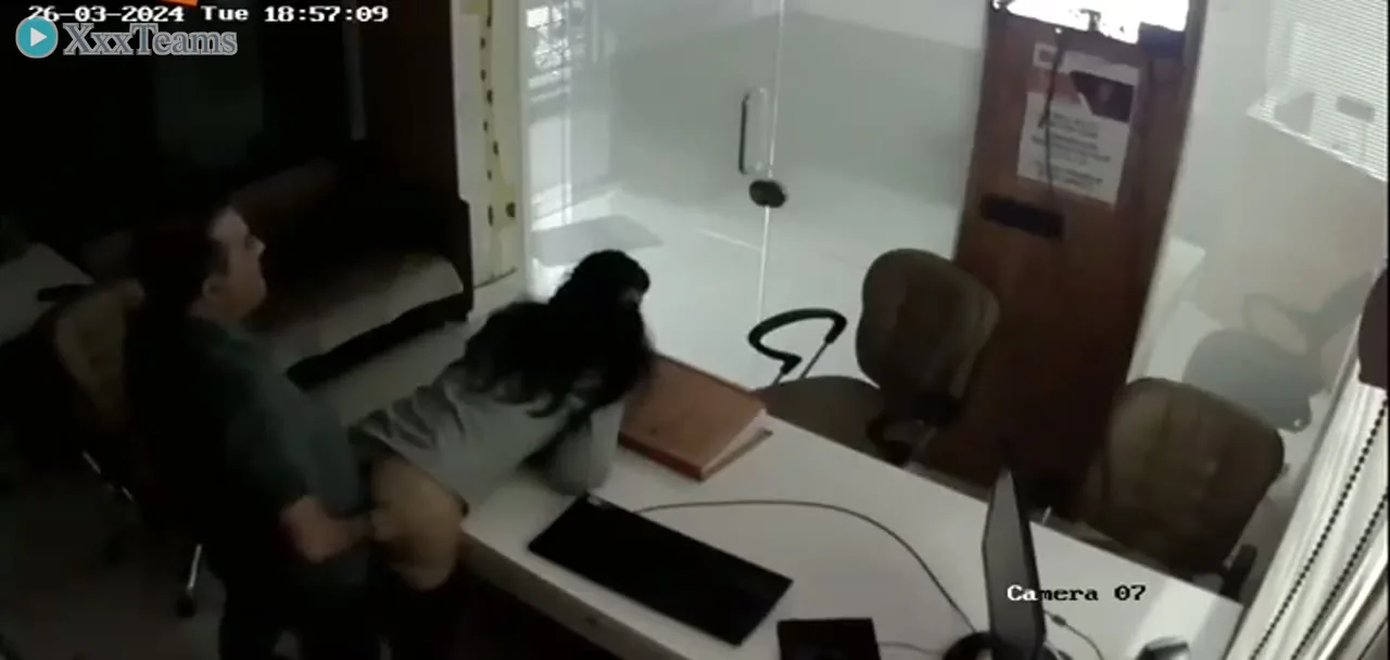 Marathi Secretary Office Doggystyle – scene 4