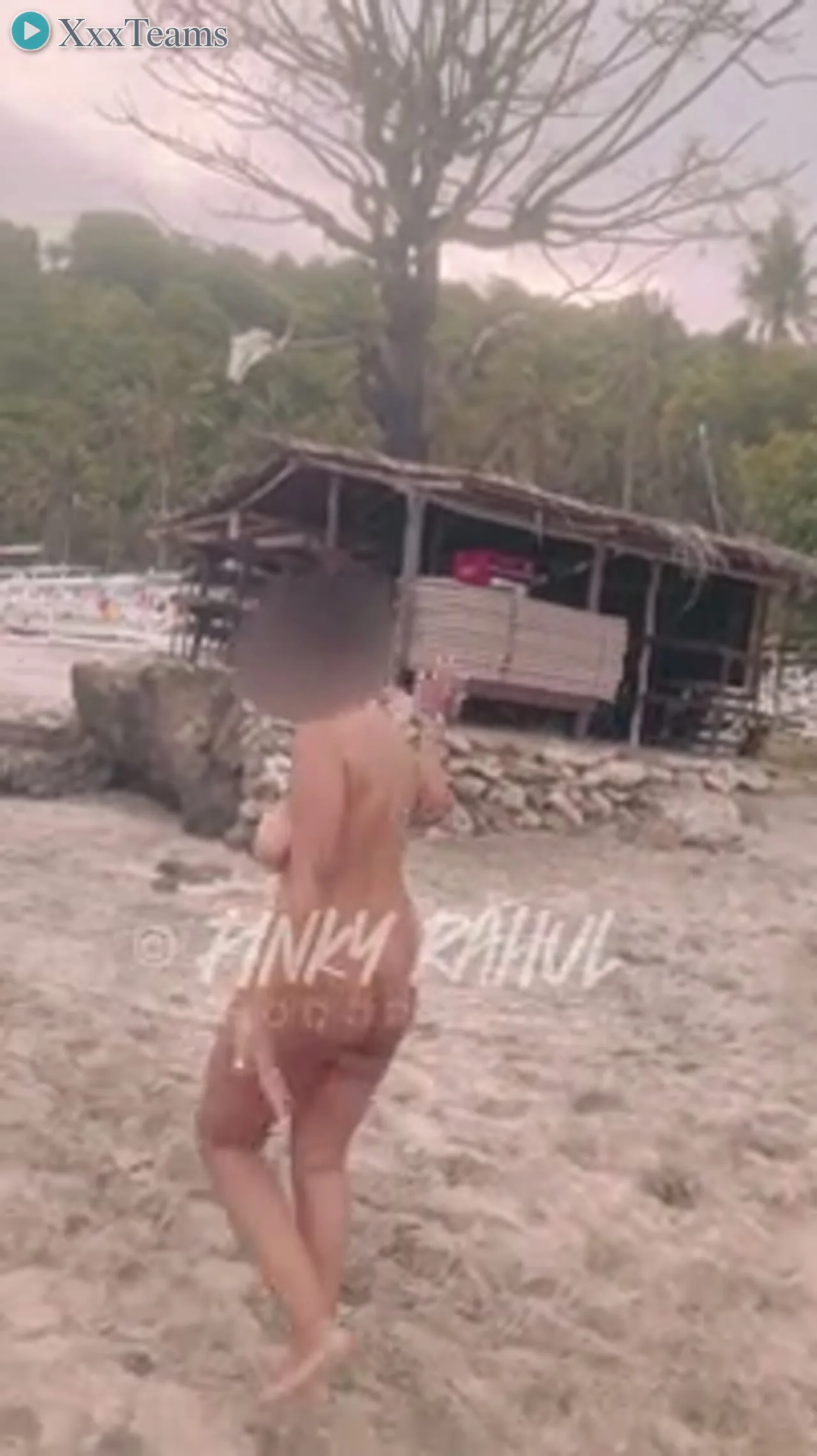 Desi Woman Nude Beach Walk – scene 1