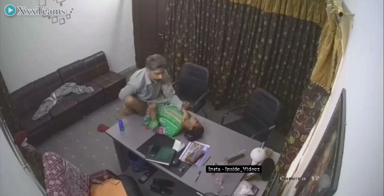 Boss Secretary Hardcore on Desk – scene 1