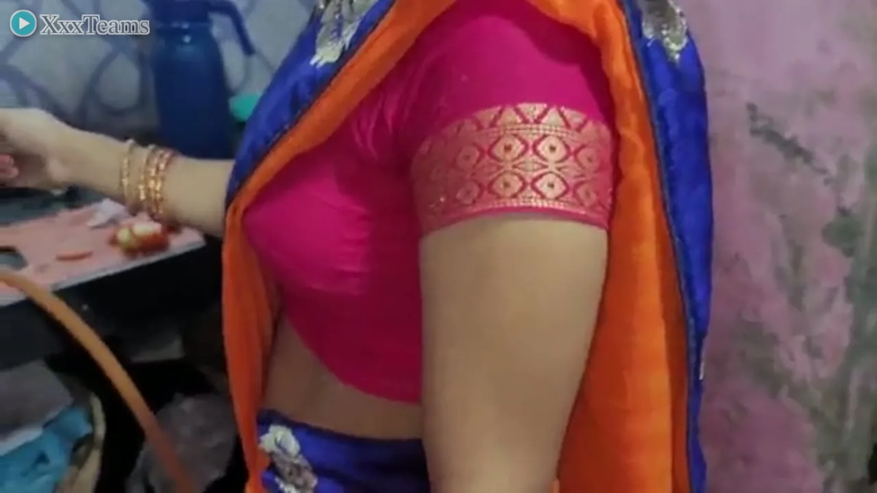 Desi Husband Wife Kitchen Hardcore – scene 1